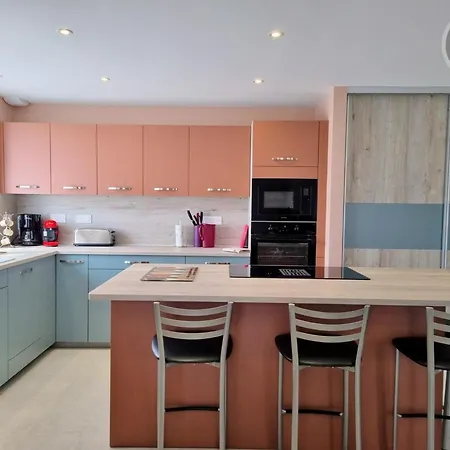 Chaleureux Avec Wifi Et Grand Jardin, Pres De Disneyland - Fr-1-532-22 Feriehus