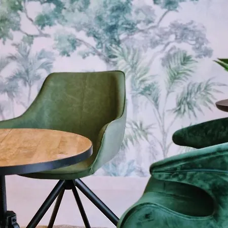 Chaleureux Avec Wifi Et Grand Jardin, Pres De Disneyland - Fr-1-532-22 Feriehus