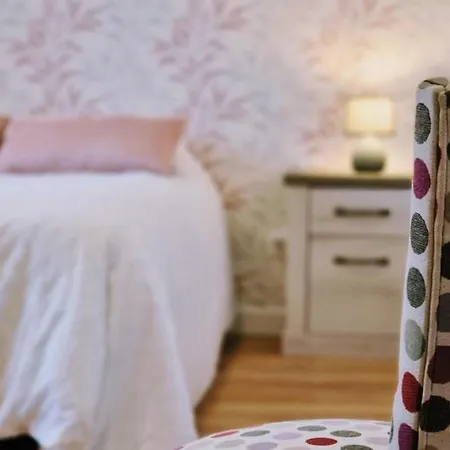 Chaleureux Avec Wifi Et Grand Jardin, Pres De Disneyland - Fr-1-532-22 * Viels-Maisons